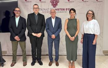 EL PATRONATO DEL MISTERI D’ELX PRESENTA AL PORTAESTANDARTE Y LAS PERSONALIDADES ELECTAS PARA LAS REPRESENTACIONES DE AGOSTO